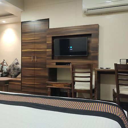 Hotel Rang Mahal Near Jaipur International Airport Luaran gambar