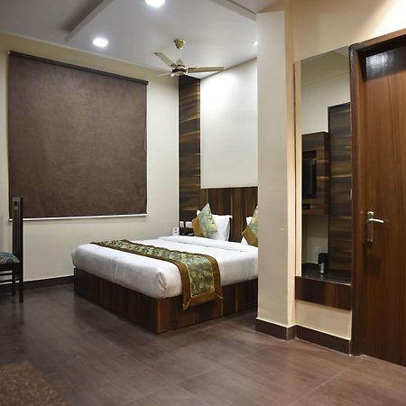 Hotel Rang Mahal Near Jaipur International Airport Luaran gambar
