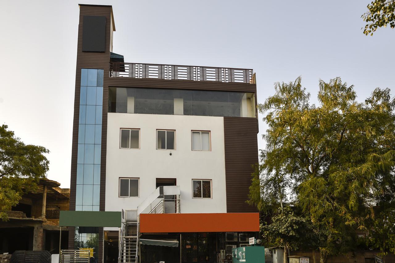 Hotel Rang Mahal Near Jaipur International Airport Luaran gambar