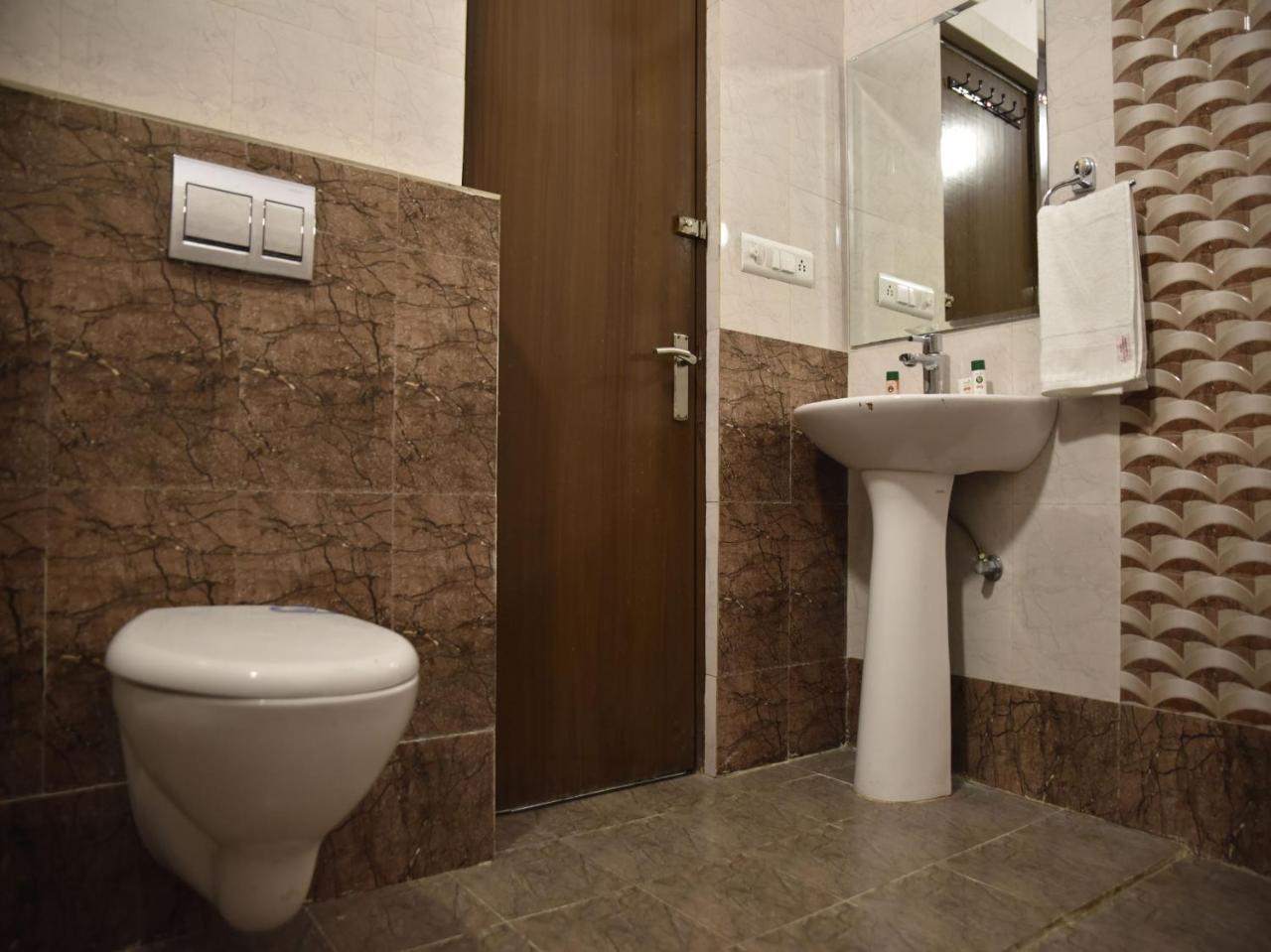 Hotel Rang Mahal Near Jaipur International Airport Luaran gambar