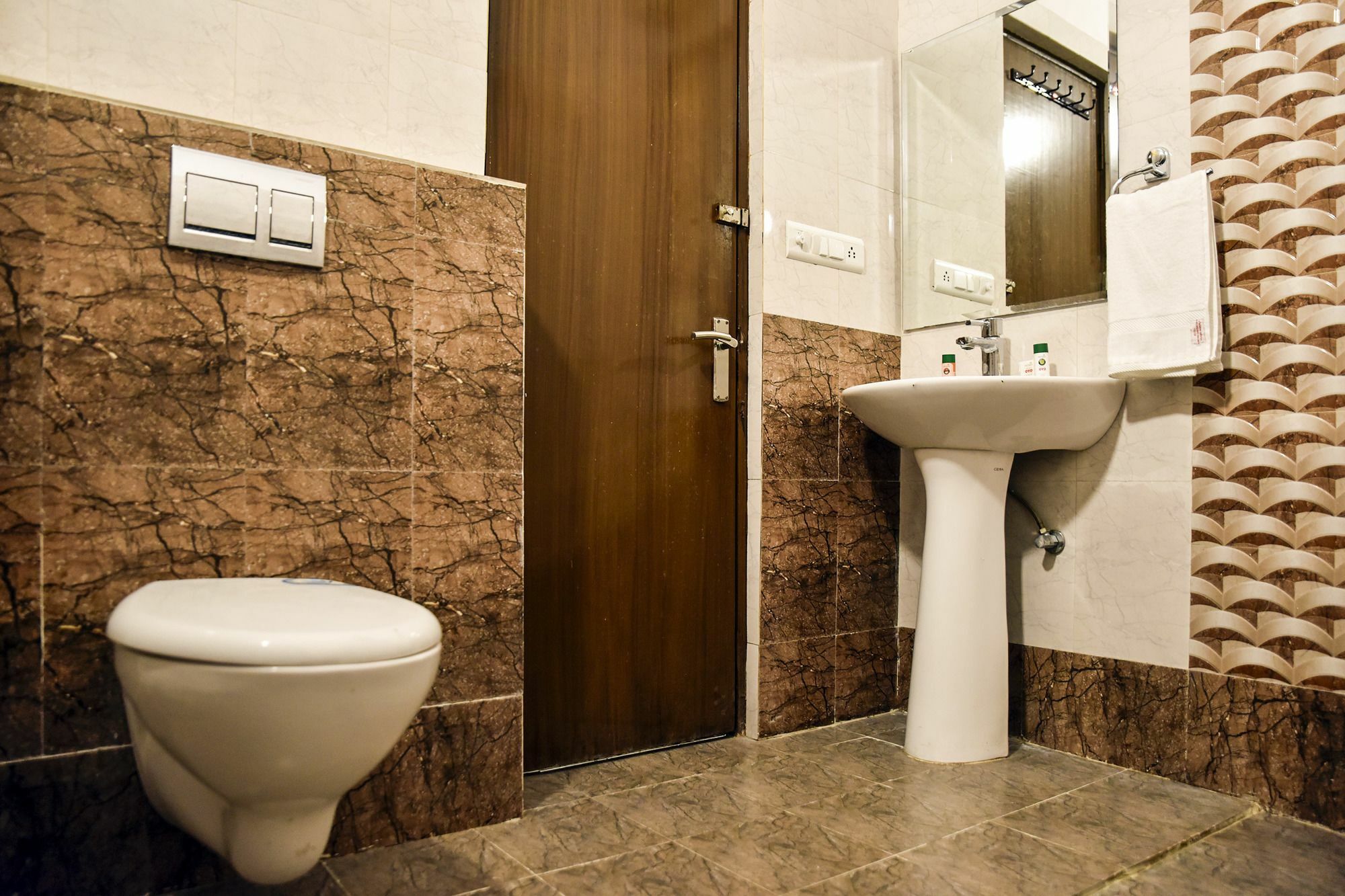 Hotel Rang Mahal Near Jaipur International Airport Luaran gambar